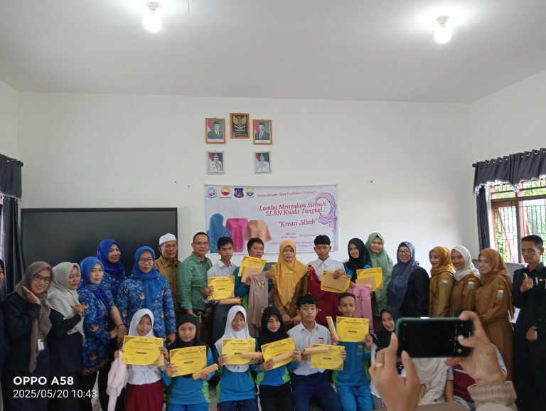 Foto para peserta kegiatan lomba SLBN Kuala Tungkal