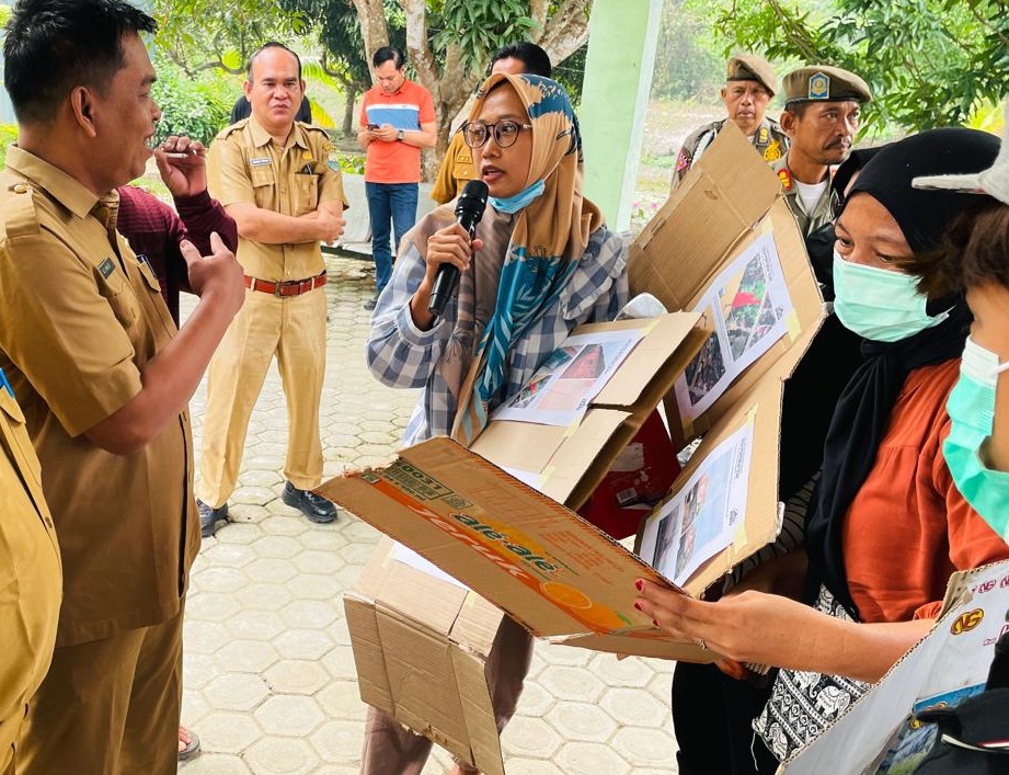 Warga Penyengat Olak